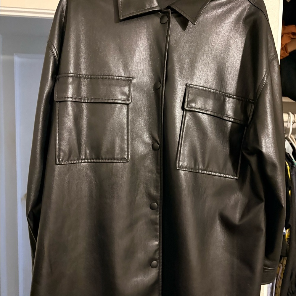 Alice + Olivia Black Leather Shirt Jacket